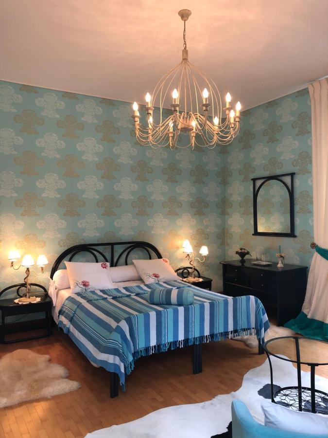 Chateau Les Tourelles Бертри Номер фото